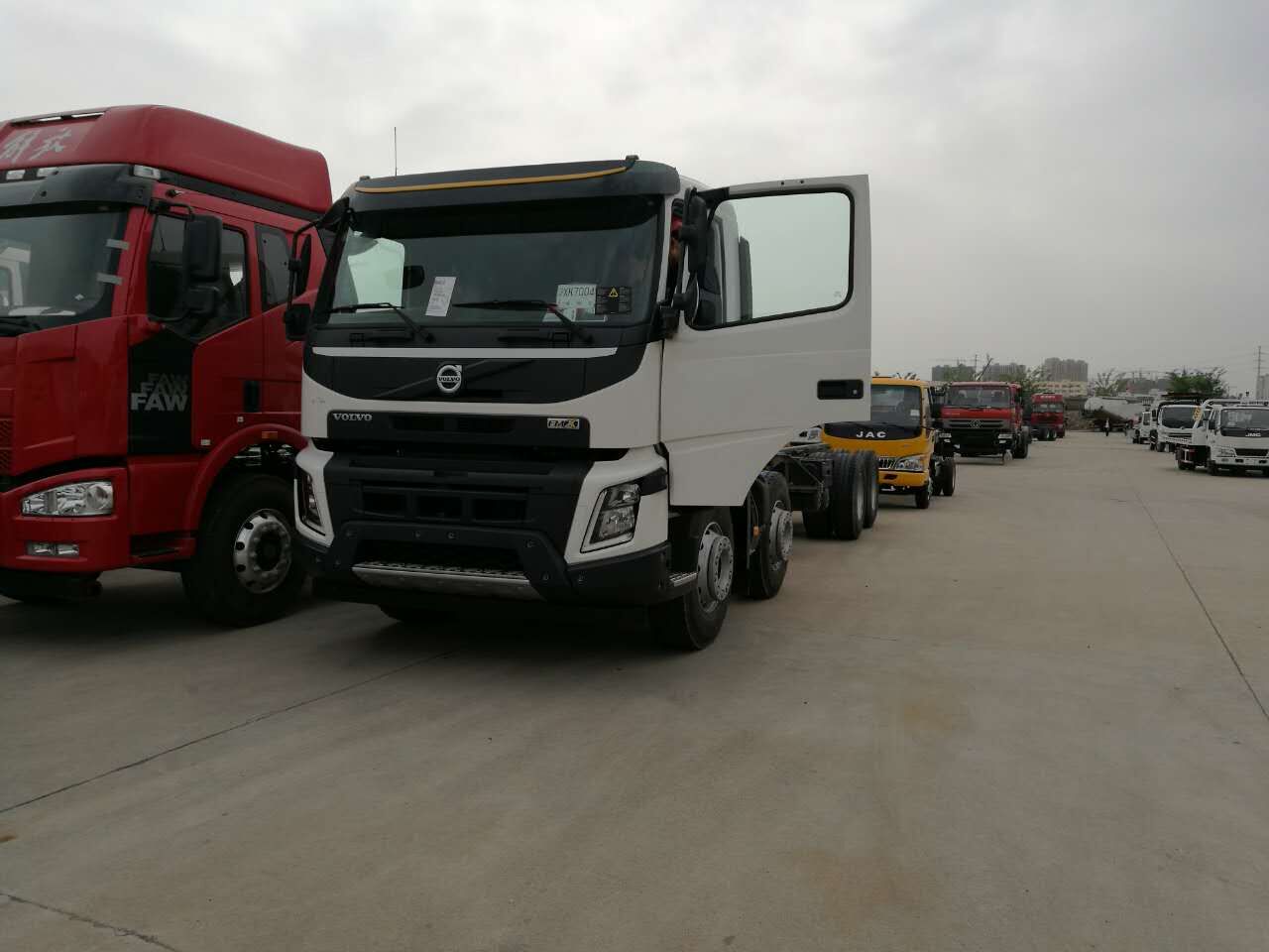 �֠���ǰ�ĺ������܇(ch��)�DƬ