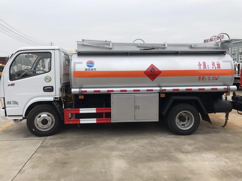 5噸運油車圖片 5噸運油車圖片