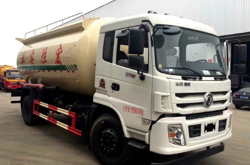 ����18���|�L(f��ng)������������܇(ch��)�DƬ