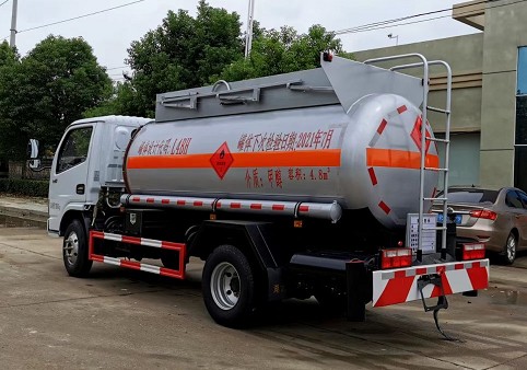 甲醇乙醇罐式運(yùn)輸車圖片 甲醇乙醇罐式運(yùn)輸車圖片