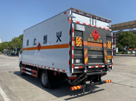 �����|�L(f��ng)�P����5.15�������ȼҺ�w��ʽ�\ݔ܇