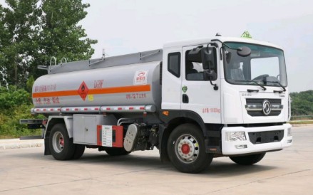 ����12���|�L(f��ng)������D9�͹�܇�෽λ�DƬ