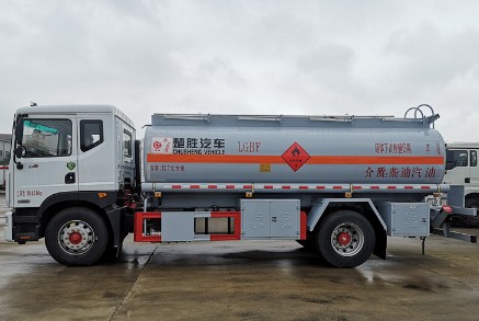 ����12���|�L(f��ng)������D9�͹�܇�S�҃r(ji��)��_����������܇