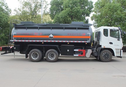 �����|�L(f��ng)�\�̺��݆����܇�DƬ