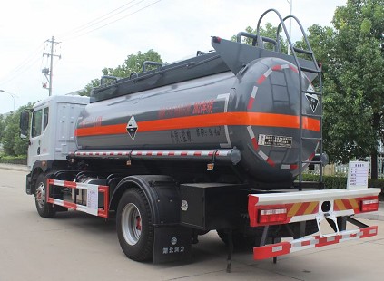 國六東風(fēng)多利卡D9化工車圖片 國六東風(fēng)多利卡D9化工車圖片