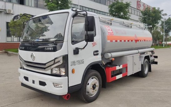 �����|�L(f��ng)������8������܇/�\(y��n)��܇�DƬ