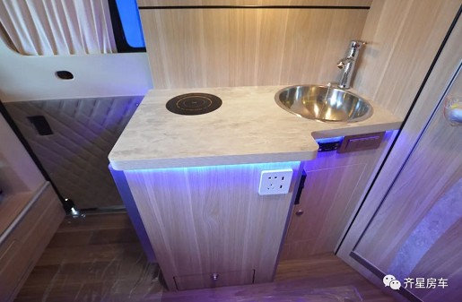 �R�Ǵ�ͨV80��픷�܇