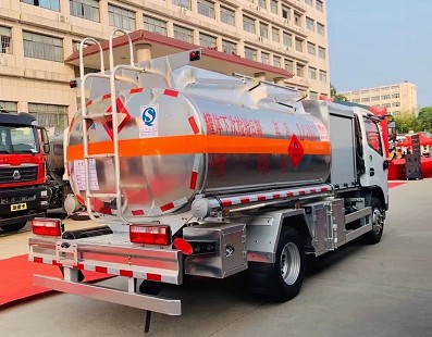 �����|�L�������w�C����܇