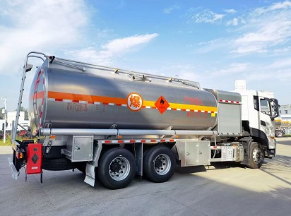 �����|�L����20000L�w�C����܇