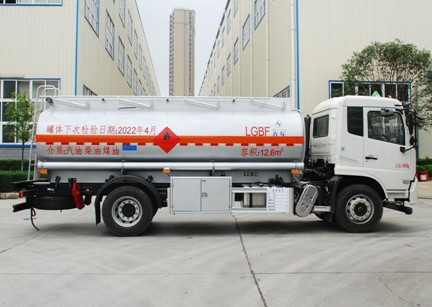 國六東風(fēng)天錦12.6方加油車 國六東風(fēng)天錦12.6方加油車