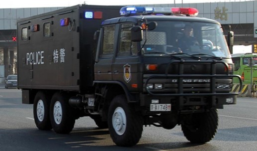 東風6×6雙排特警應(yīng)急炊事車 東風6×6雙排特警應(yīng)急炊事車