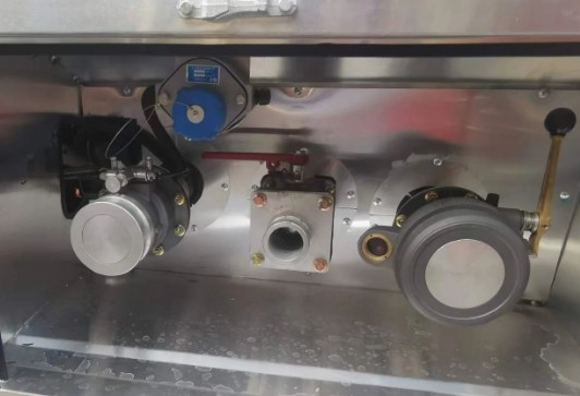 �|�L��4.7���w�C����܇