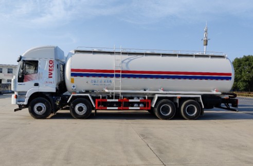 40���t�r�ܪ{ɢ�bˮ��܇