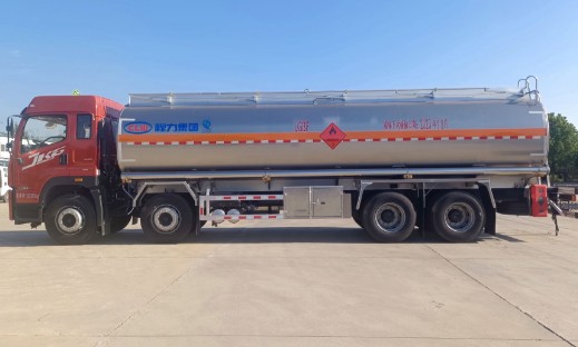 解放JK6前四后八鋁合金油罐車_程力牌CL5320GYYLBWN型鋁合金運油車 解放JK6前四后八鋁合金油罐車_程力牌CL5320GYYLBWN型鋁合金運油車